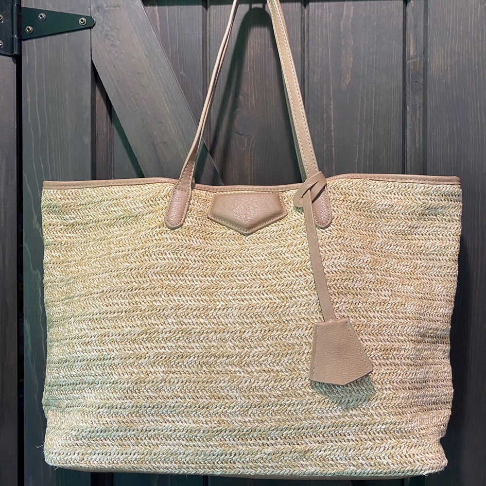 Like New Urban Expressions Shoulder Bag